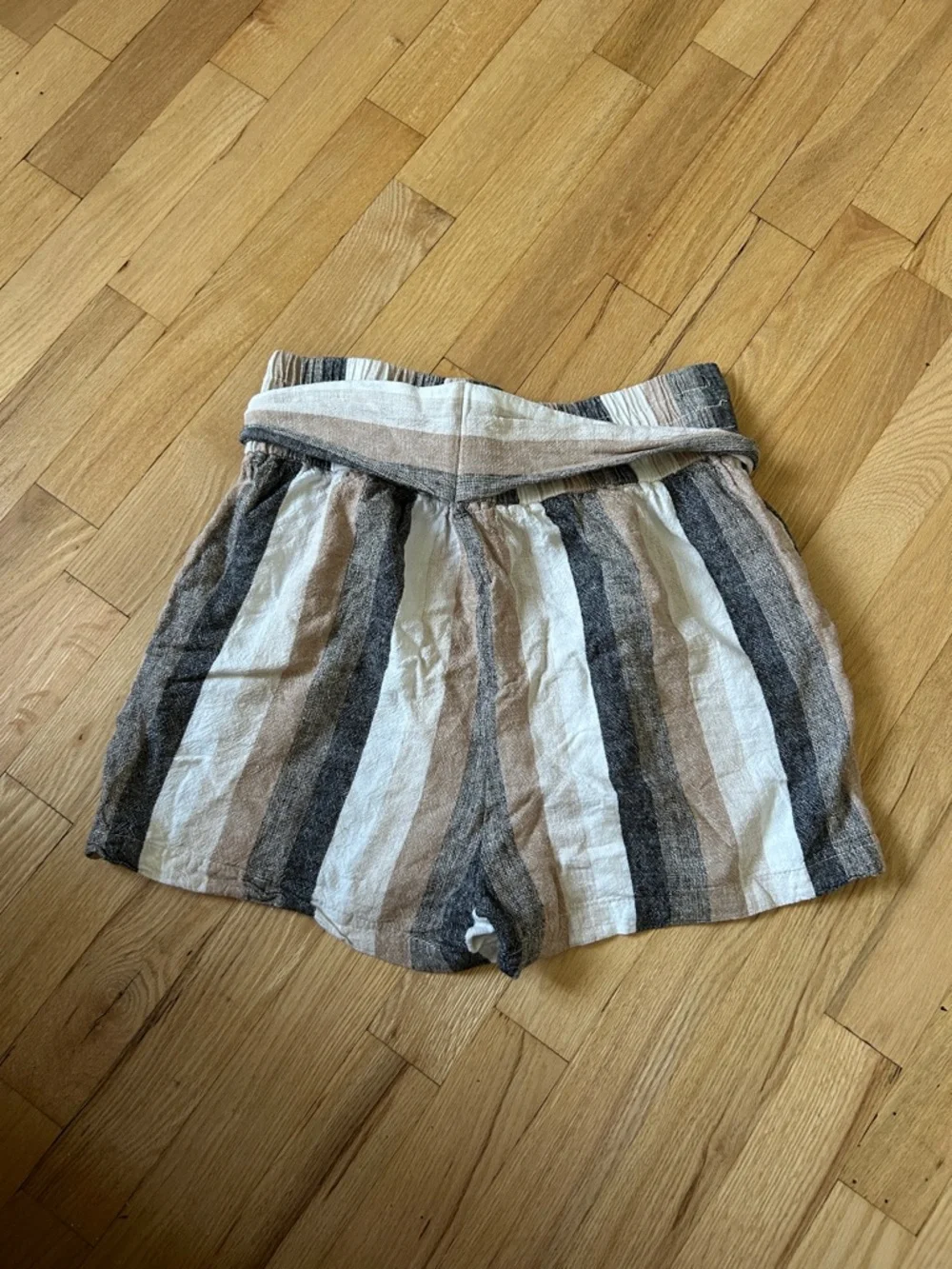 Dynamite High-Waist Tie-Belt Shorts - Picture 2 of 3